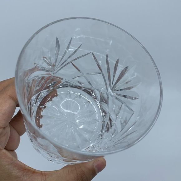 Block Crystal Victoria Straight DOF Tumbler - Picture 4 of 9